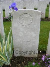 Etaples Military Cemetery - Price, W J